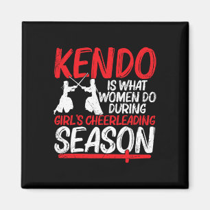 Kendo ist das, was Frauen während des Cheerleading Magnet