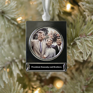 Kennedy Brothers, Präsident John, Robert & Ted Banner-Ornament Silber