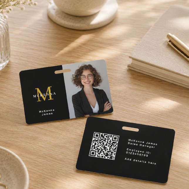 Kennnummer der Monogramm-Sicherheitsidentität QR-C Ausweis (Von Creator hochgeladen)
