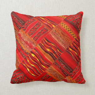 Kente im Rot auf Rot Kissen