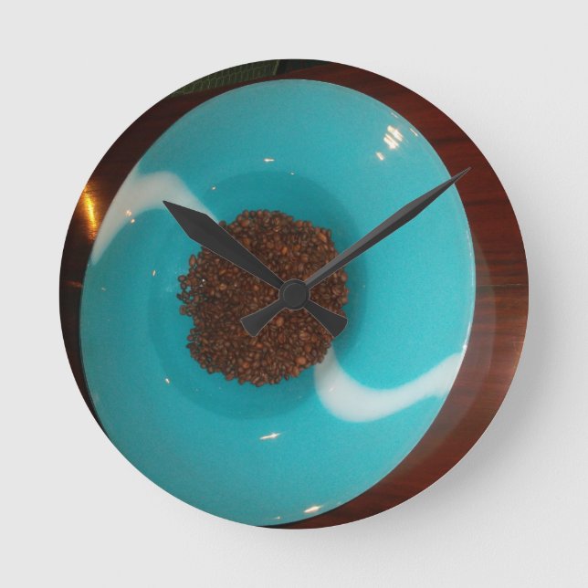 Kenya Kaffeebohnen Cyan Runde Wanduhr (Vorderseite)