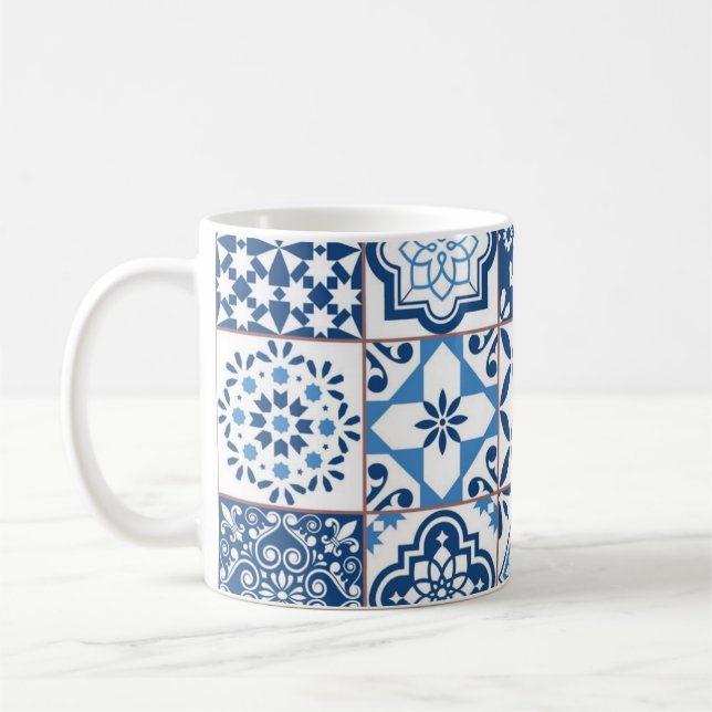 Keramikfliesenmuster Kaffeetasse (Links)