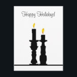 Kerzenständerillusion Feiertagspostkarte<br><div class="desc">Zeichnendes dieses basiert auf den berühmten Gesichtern und den Vasen in der Silhouetteillusion. In dieser Version zwei bilden Kerzenständer auch die Silhouette eines stehenden Jungen. Die Kerzen sind auf einem weißen Hintergrund schwarz, die gelben Flammen zum Topf heraus erlaubend.</div>