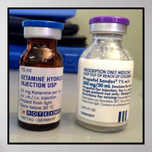 Ketamine et affiche de fioles de propofol