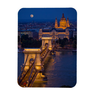 Kettenbrücke und Vollmond in der Nacht Magnet