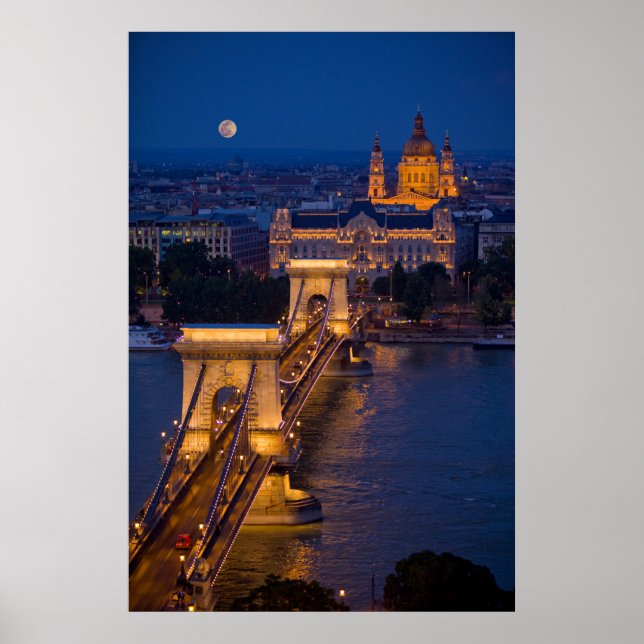 Kettenbrücke und Vollmond in der Nacht Poster (Vorne)