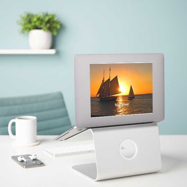 Key West, Sonnenuntergang und Segelboote, Aufkleber (Laptop auf Schreibtisch)