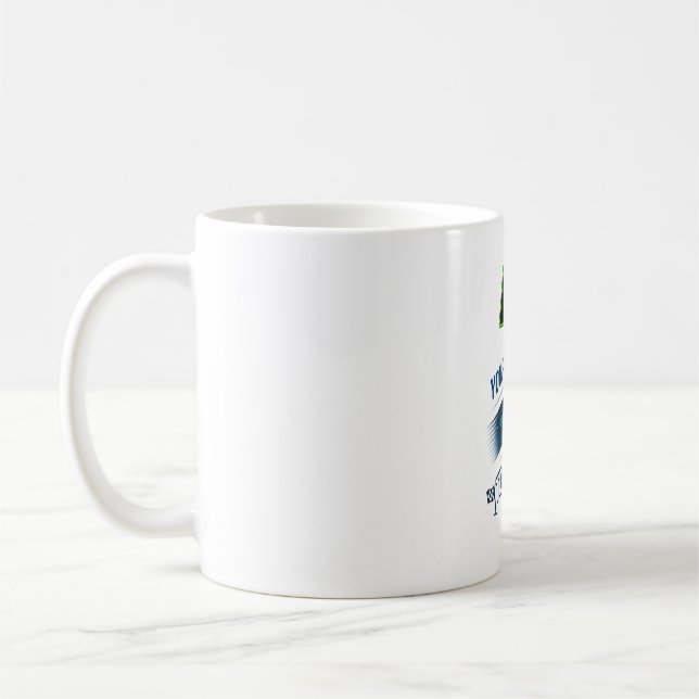 KI-Abkürzung für intelligente, sonnige künstliche  Kaffeetasse (Links)
