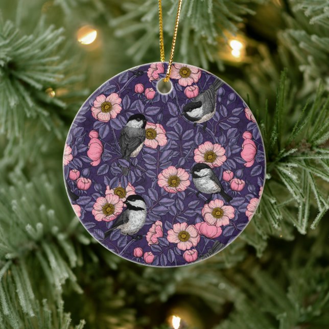 Kichererbsen in wilder Rose in Rosa und Violett Keramik Ornament (Baum)