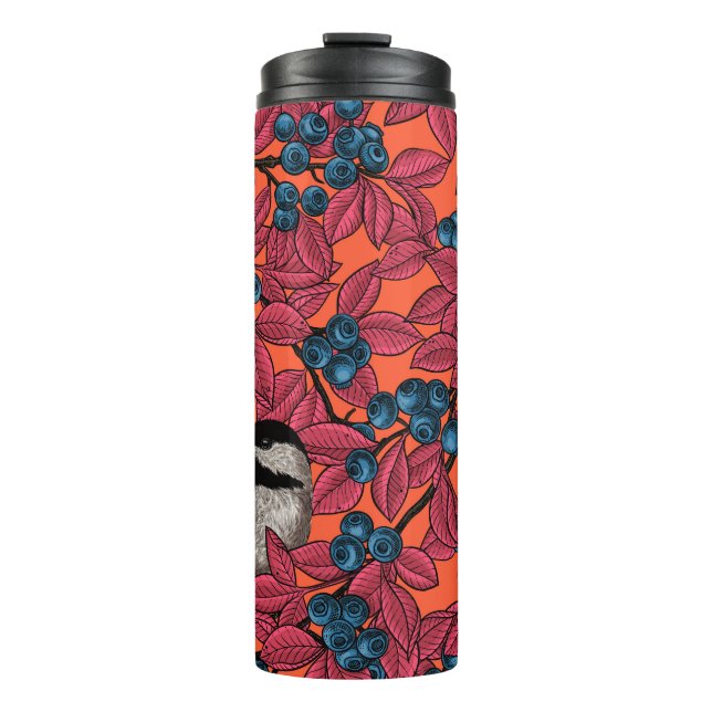 Kichervögel auf Blaubeeren-Ästen auf Orange Thermosbecher (Vorderseite)