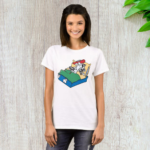 Kick Hund in Bed T-Shirt