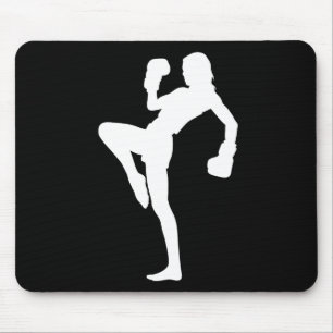 Kickboxen Frauen ist auffallendes Silhouettendesig Mousepad