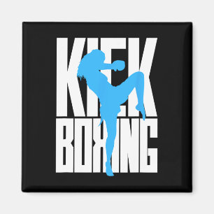 Kickboxendes Mädchen in Ausbildung Magnet