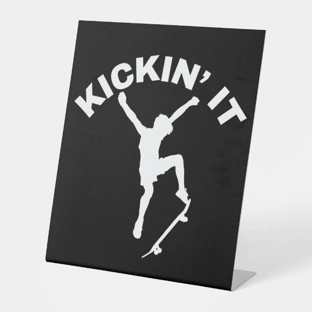 Kickin' It Sockelschild (Vorderseite)