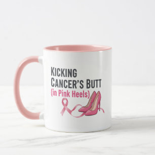 Kicking Cancer’s Butt in Pink Heels Sassy Überlebe Tasse