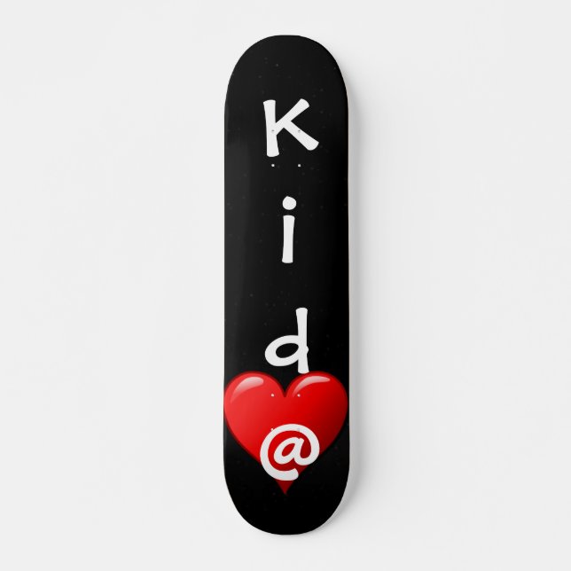 Kid @ Herz Skateboard (Vorne)