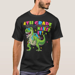 KIDS 4. Klasse Nails It Dinosaurier Abschluss T-Shirt