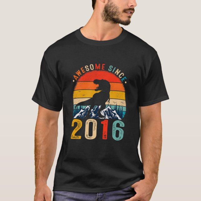 Kids 6 Years Old Awesome Since 2016 Dinosaur 6Th B T-Shirt (Vorderseite)