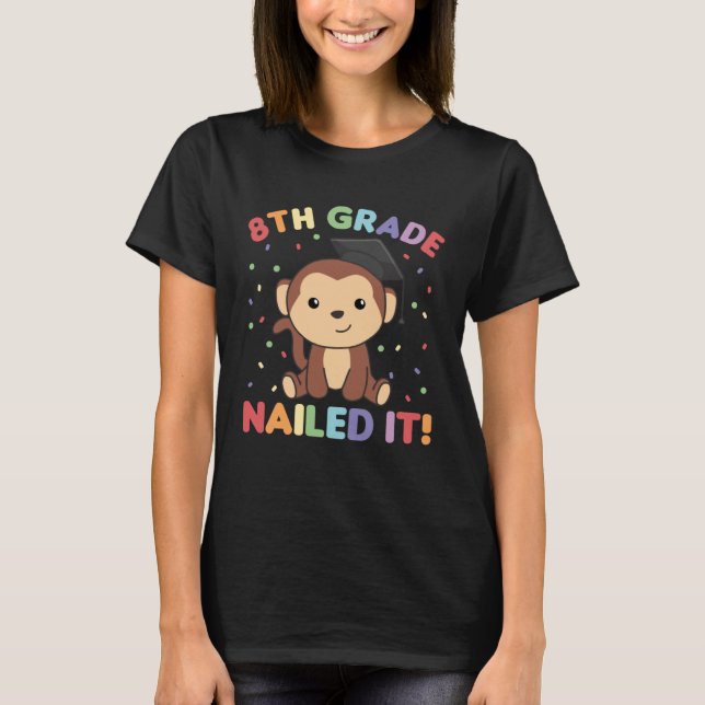 Kids 8th Grade Nailed It Monkey Graduation T-Shirt (Vorderseite)
