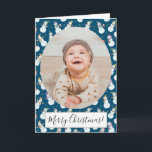 Kids Christmas Niedlich Snowman in Hats Blue Foto<br><div class="desc">Schaffen Sie ein wunderschönes Weihnachtsgeschenk für alle, die Sie Liebe. Dieses künstlerisch entworfene Weihnachtsmuster eignet sich perfekt für ein Weihnachtsfest bei der Zuhause oder für ein Party mit der Familie. Dieses niedliche Design besticht durch weiße Schneemänner in verschiedenen Winterhütten, Beanies, Strick-Hüten, Strumpf-Kappen und Top-Hüten. Dies ist eine großartige Wahl für...</div>