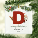 Kids Monogram Christmas Tree Ornament Aus Metall<br><div class="desc">Geben Sie Ihrem Weihnachtsbaum eine persönliche Touch in dieser Weihnachtszeit mit einem Monogramm Ornament! Dieses Ornament mit Santa und einem Rentier, der hinter dem Buchstaben D herguckt, kann mit einem Sonderfoto, Namen und Jahr personalisiert werden und mit einem beiliegenden Template-Gruß. Machen Sie diesen festlichen Sake zu einem Teil Ihrer traditionellen...</div>