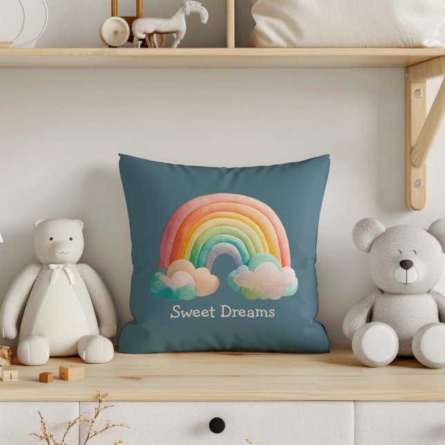 Kids Whimsical Pastel Rainbow in Clouds Kissen (Von Creator hochgeladen)