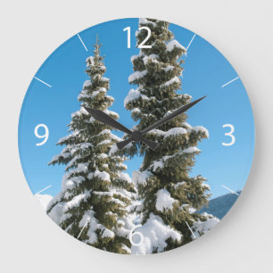 Kiefern unter dem Schnee Große Wanduhr