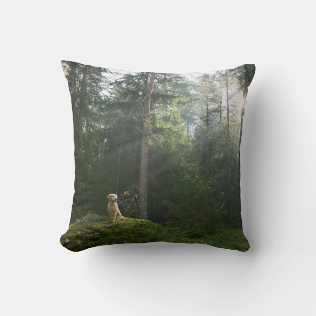 Kiefern-Waldland des golden retriever-Hund| Kissen (Vorderseite)