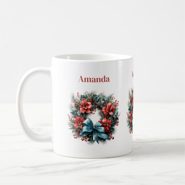 Kiefernkranz mit roten Blume und Holly Kaffeetasse (Links)