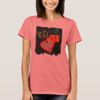 Kind im Art Shirt