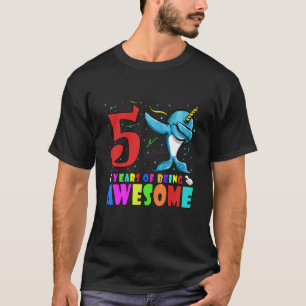Kinder 5Geburtstagsparty Dabbing Narwhal - 5 Jahre T-Shirt
