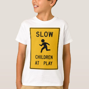 Kinder am Spiel-Straßenschild T-Shirt