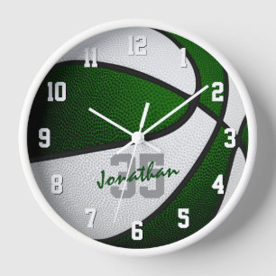 Kinder-Basketball-Raum grün-weiße Teamfarben Uhr