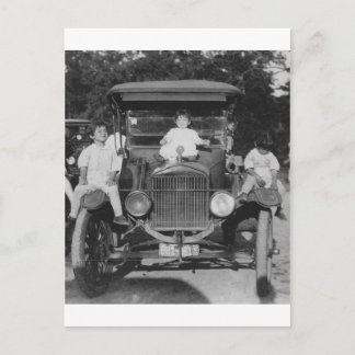 Kinder der 1920er auf Auto Postkarte