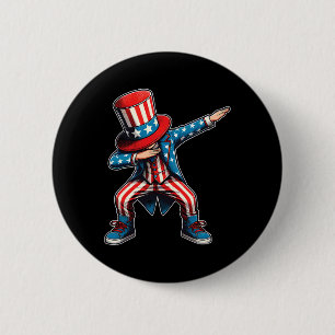 Kinder, die die amerikanische Flagge unseres Kinde Button