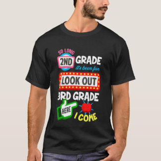 Kinder, die so lange 2. Klasse haben Spaß, schauen T-Shirt
