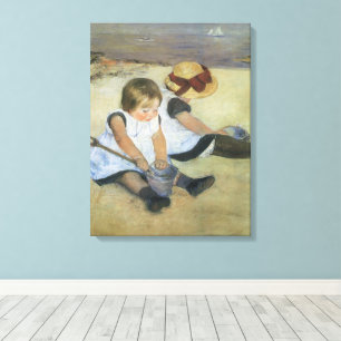 Kinder, die von Mary Cassatt am Strand spielen Leinwanddruck
