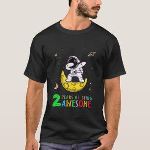 Kinder, die zwei Jahre lang Phantastischen Dabbing T-Shirt