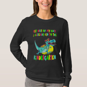 Kinder gehen mir schon aus dem Weg zum Kindergarte T-Shirt