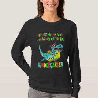 Kinder gehen mir schon aus dem Weg zum Kindergarte T-Shirt
