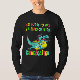 Kinder gehen mir schon aus dem Weg zum Kindergarte T-Shirt