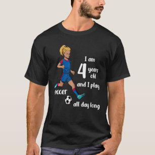 Kinder Mädchen tritt den Ball, ich bin 4 Jahre alt T-Shirt