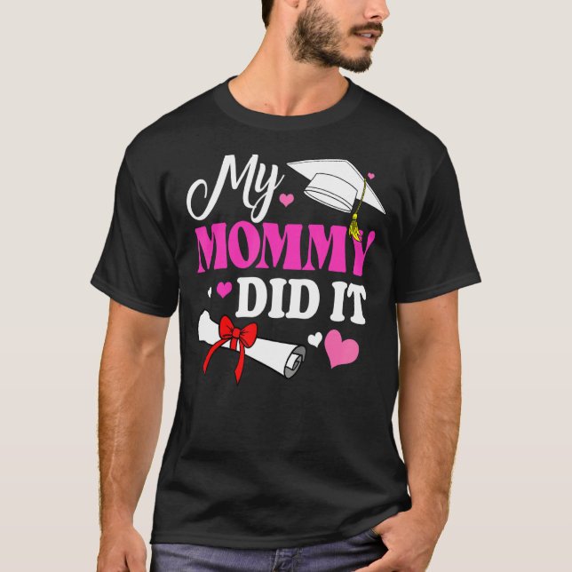 Kinder Meine Mama hat es Abschluss Mama Prou-Absch T-Shirt (Vorderseite)