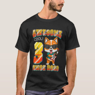 Kinder Phantastisch seit 2020 Corgi spielt Gitarre T-Shirt