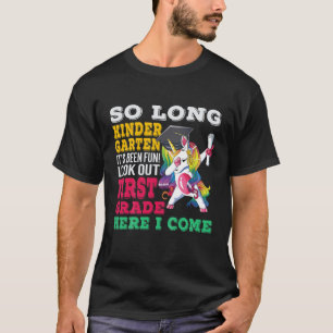 Kinder so lange Kindergarten schauen aus ihrer ers T-Shirt