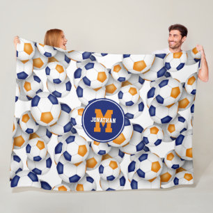 Kinder-Sportzimmer in den Farben der orangefarbene Fleecedecke