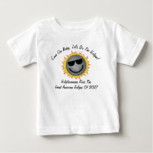 Kinder tun das Eklipse-Shirt