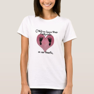 Kinder verlassen Abdrücke. T-Shirt