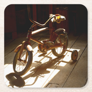 Kinderfahrrad an der ehemaligen Getreidemühle Rechteckiger Pappuntersetzer