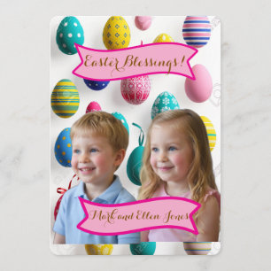 Kinderfotos Ostern bemalte Eier Feiertagskarte